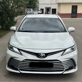 Toyota Camry 2019
