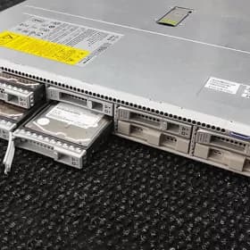 Сервер Cisco UCS C220 M5