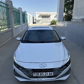 Hyundai Elantra 2021