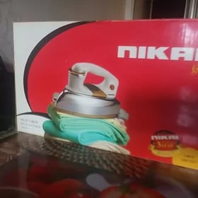 большой новый утюг nikai