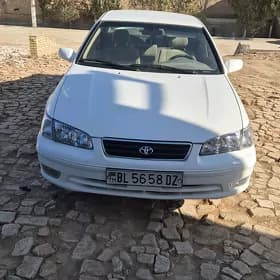 Toyota Camry 1999