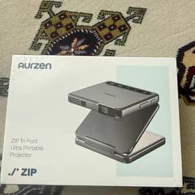 Zip Tri-Fold