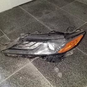 Camry fara