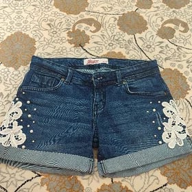 jyns shortik