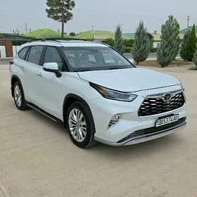 Toyota Highlander 2021