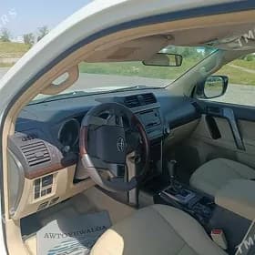 Toyota Land Cruiser Prado 2014