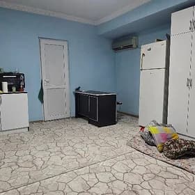 ARENDA POMESENIÝE SKLAT