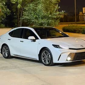 Toyota Camry 2025