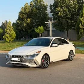 Hyundai Elantra 2023