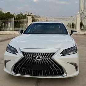 Lexus ES 300h 2023