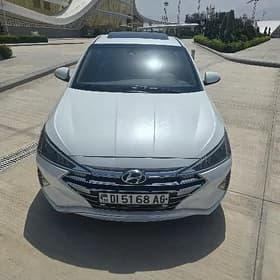 Hyundai Elantra 2020