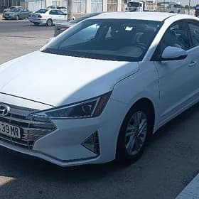 Hyundai Elantra 2020