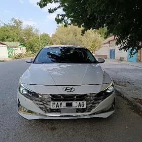 Hyundai Elantra 2021