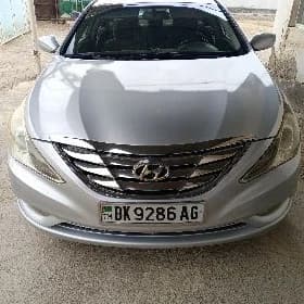 Hyundai Sonata 2011