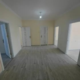 Eyesinden Arenda boş jay Gerek