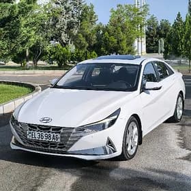 Hyundai Elantra 2023