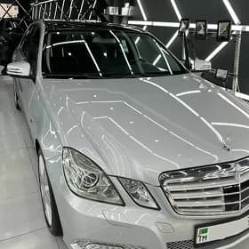 Mercedes-Benz E350 2010