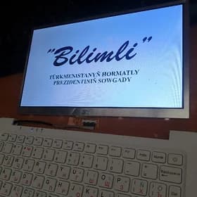 ekran bilimli kompyutera