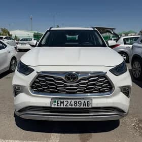 Toyota Highlander 2021