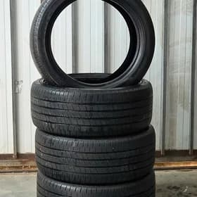 Bridgestone 235/45/18