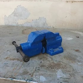 Тески