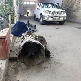 nissan navara karobka