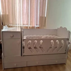 детская кроватка