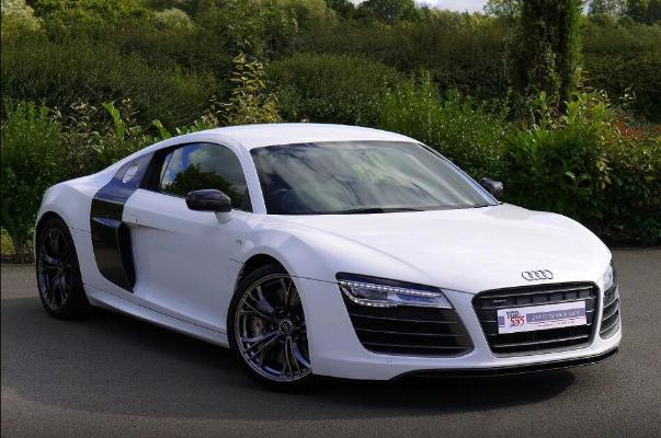 Audi R8 — awtosport üçin iň gowy howpsuzlyk awtomobilleriniň sanawynda birinji