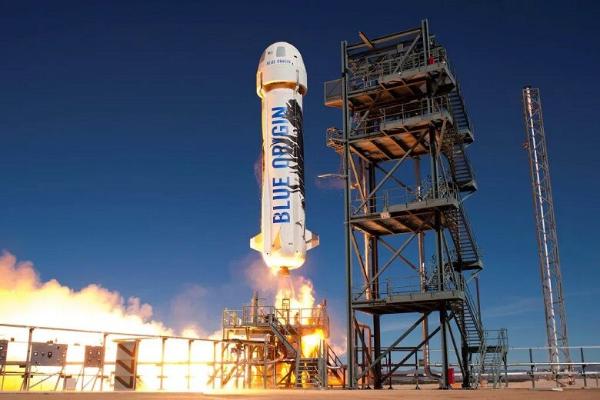 FAA разрешил Blue Origin совершить первый пилотируемый космический полет