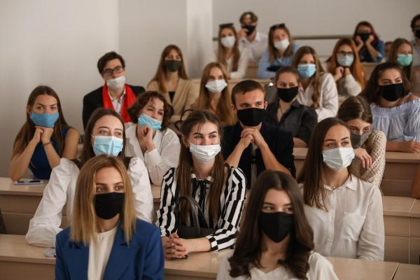 Daşary ýurtly talyplar Russiýa gidip okuwlaryny dowam etdirip bilerler