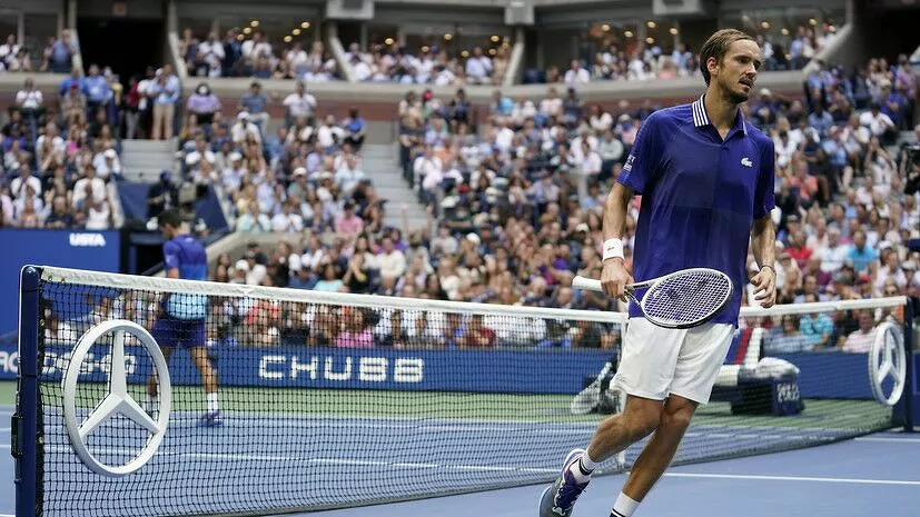 Medwedew US Open-de ýeňiji bolany üçin 2,5 million dollar gazandy