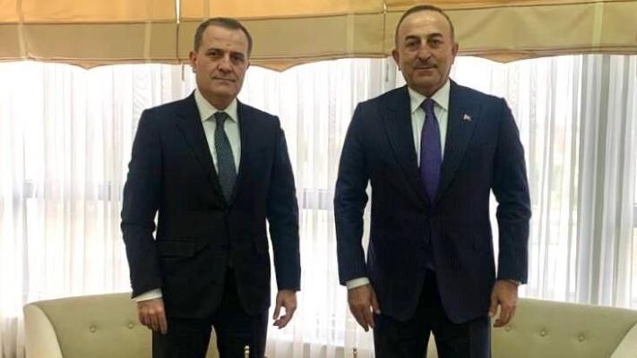 Главы МИД Турции и Азербайджана обсудили в Ашхабаде ситуацию в регионе