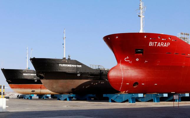 Döwlet daşary ykdysady iş banky 3 sany gämini gurmak boýunça ylalaşyklary baglaşar