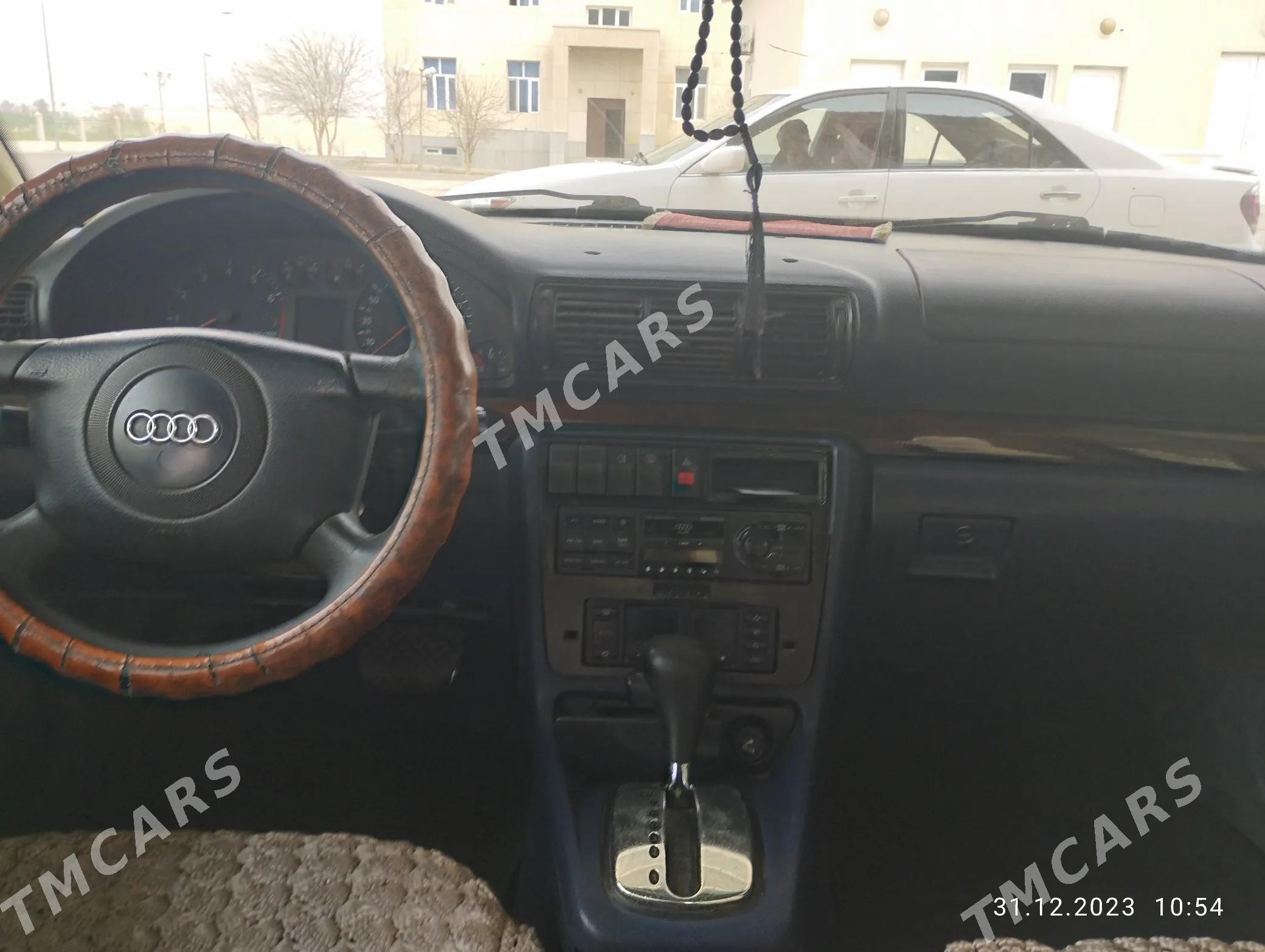 Audi A4 1998 - 45 000 TMT - Şatlyk - img 2