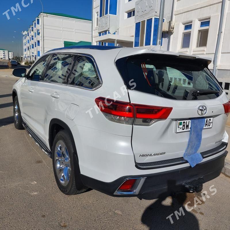 Toyota Highlander 2019 - 597 000 TMT - Ашхабад - img 2