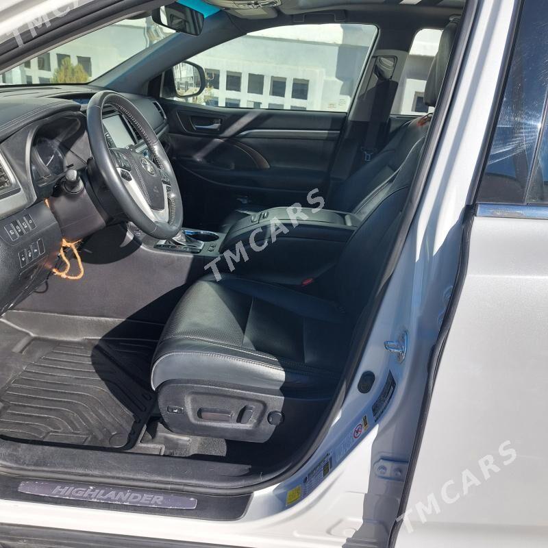 Toyota Highlander 2019 - 597 000 TMT - Ашхабад - img 6
