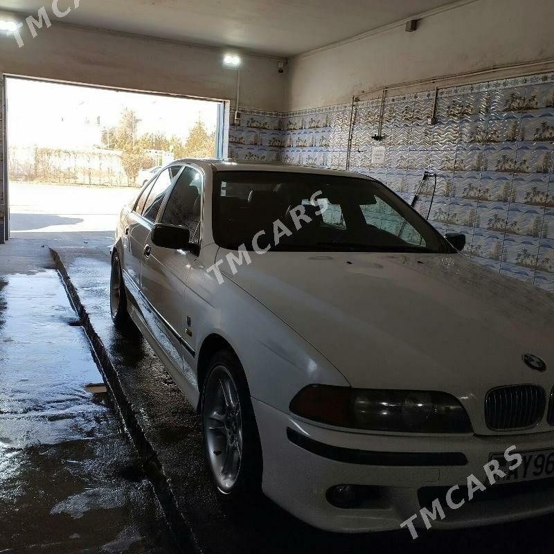 BMW E39 2002 - 90 000 TMT - Векильбазар - img 4