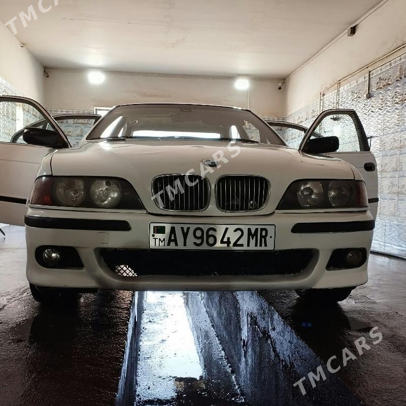 BMW E39 2002 - 90 000 TMT - Векильбазар - img 6