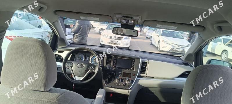 Toyota Sienna 2019 - 340 000 TMT - Aşgabat - img 6