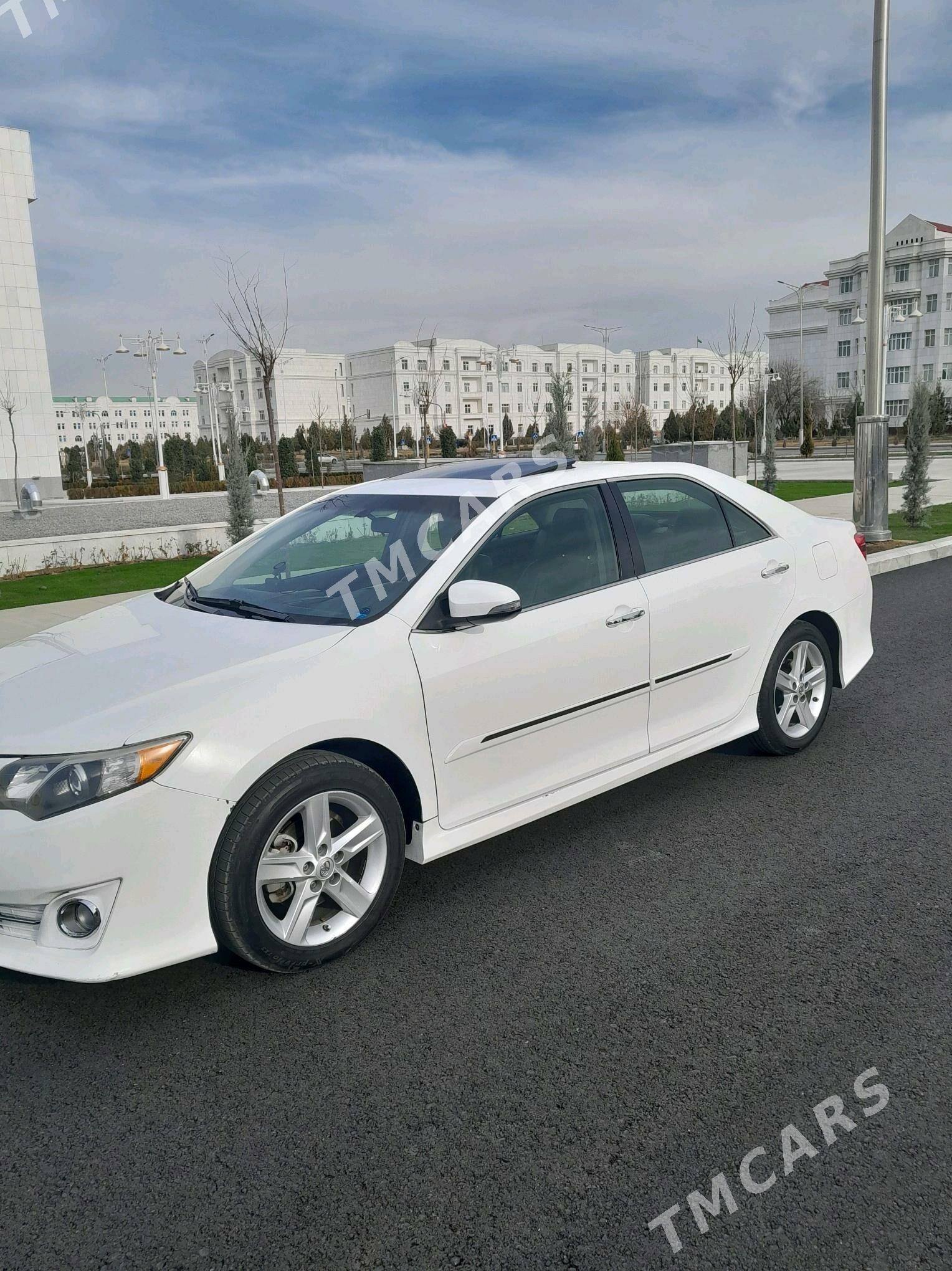 Toyota Camry 2014 - 245 000 TMT - Ашхабад - img 3