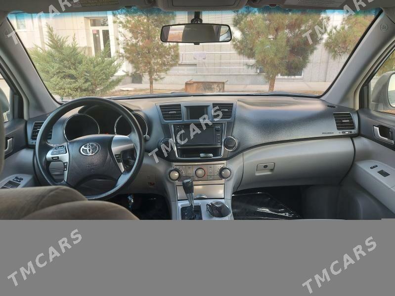 Toyota Highlander 2013 - 310 000 TMT - Кëши - img 6