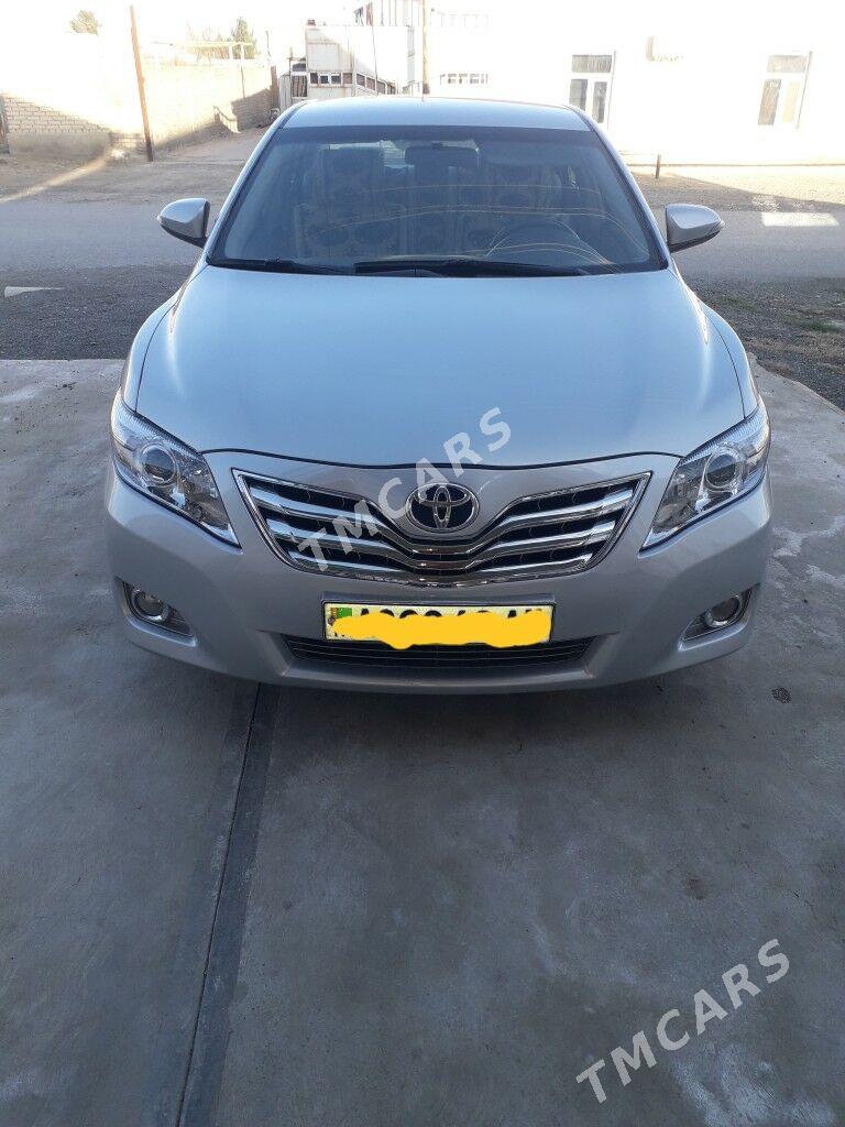 Toyota Camry 2011 - 185 000 TMT - Bäherden - img 2