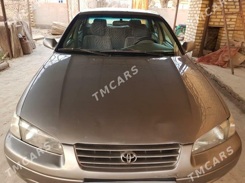 Toyota Camry 1997 - 93 000 TMT - Halaç - img 3