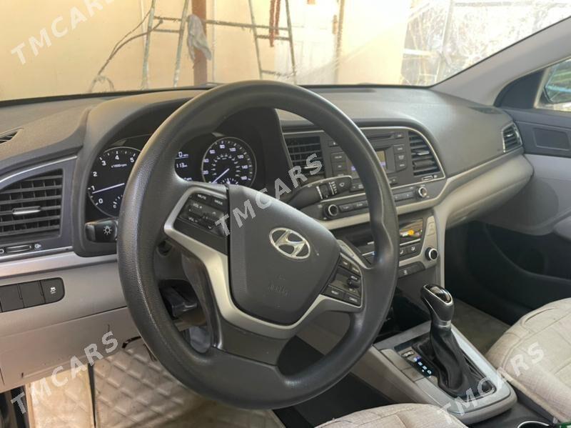 Hyundai Elantra 2017 - 190 000 TMT - Aşgabat - img 8