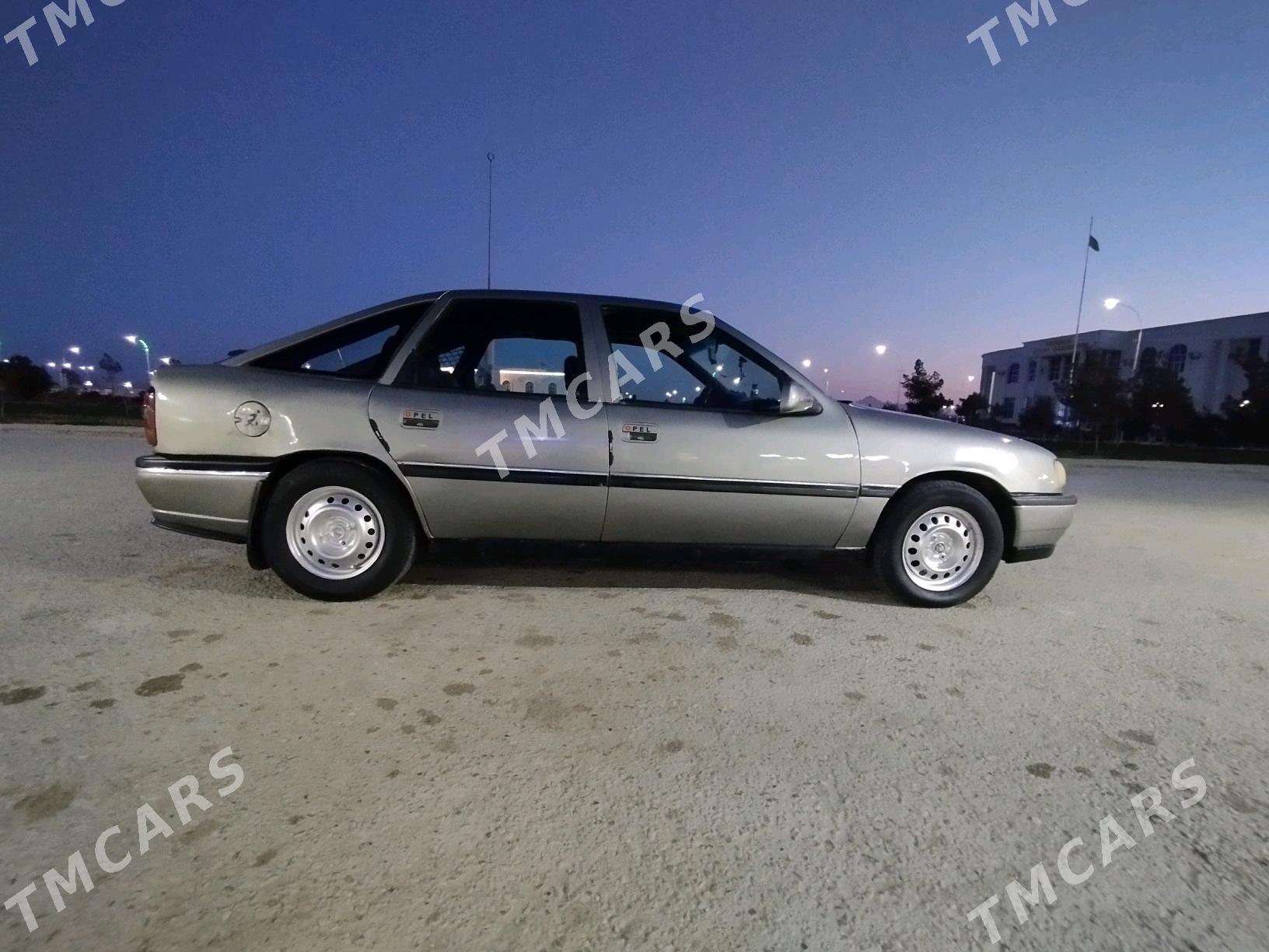 Opel Vectra 1993 - 23 000 TMT - Esenguly - img 2