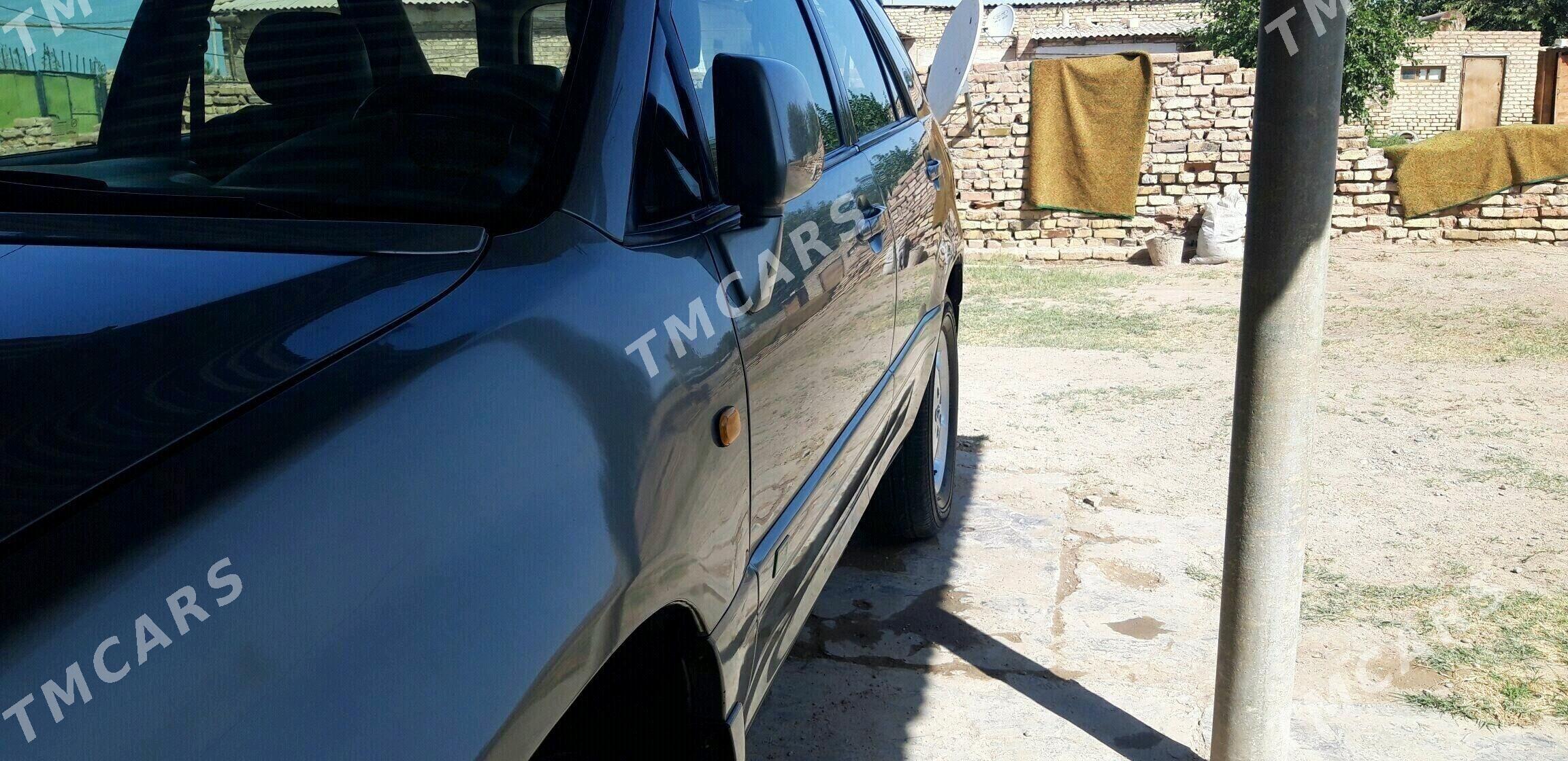 Lexus RX 300 2002 - 200 000 TMT - Hojambaz - img 9