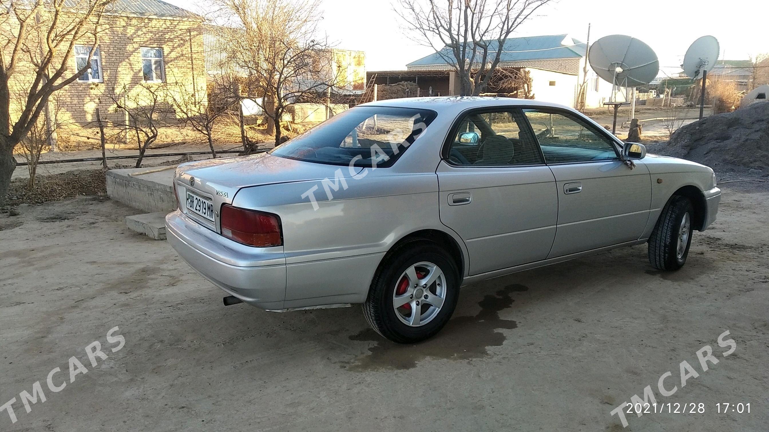 Toyota Vista 1995 - 60 000 TMT - Тагтабазар - img 5