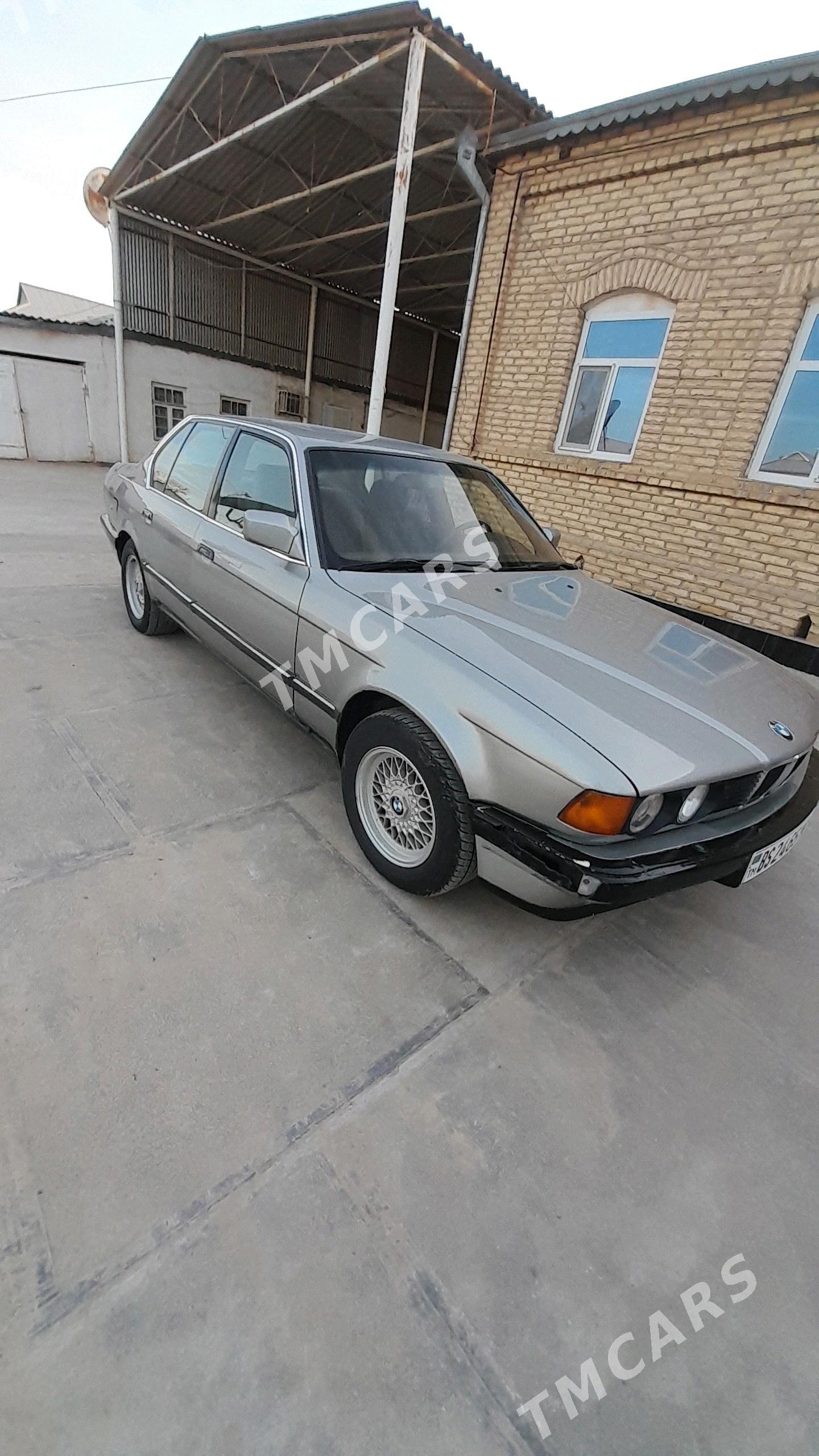 BMW 730 1986 - 35 000 TMT - Mary - img 5