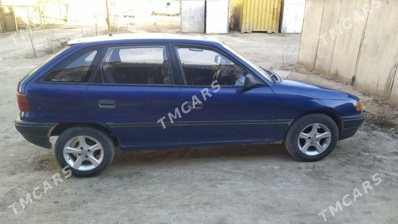 Opel Astra 1993 - 30 000 TMT - Мары - img 2