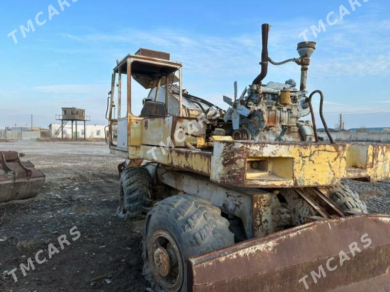 Caterpillar Excavator 2008 - 151 000 TMT - Türkmenabat - img 4